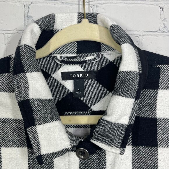 Torrid Coat Plus Women 1X Check Black White Chore Utility Jacket Cotton Shacket - Picture 4 of 13